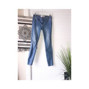 Hollister size 5 jeggings